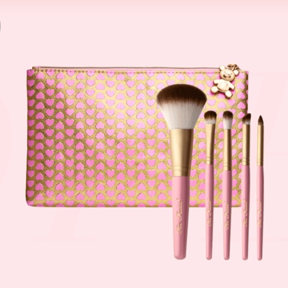 Too Faced Other - Too Faced Teddy Bear Hair Brush Set BNIB